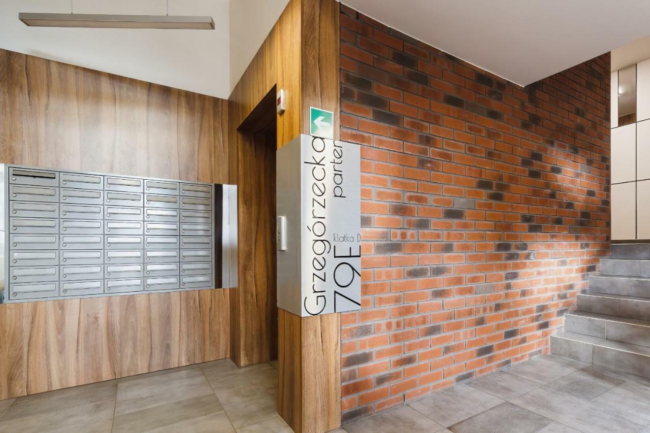 Apartments Claro II By Noclegi Renters كراكوفيا المظهر الخارجي الصورة